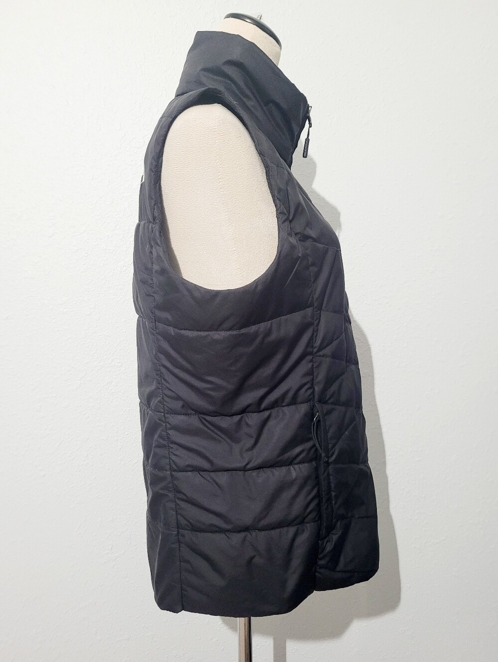 The North Face 550 Fill Goose Down Puffer Vest Women's Medium Black Full Zip - Picture 4 of 15